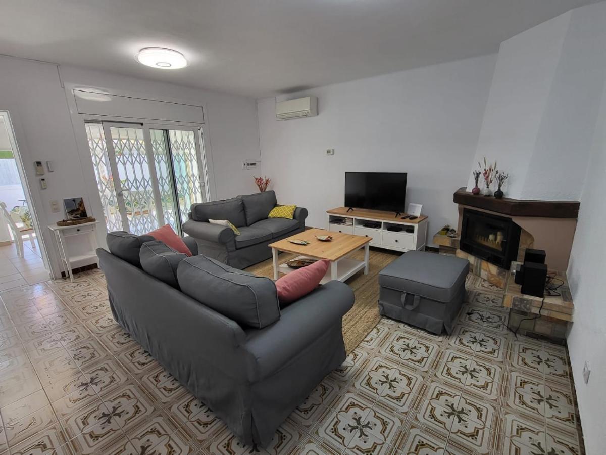 Torredembarra Cosy, Well Equipped House, 5 Min. From The Beach Ngoại thất bức ảnh